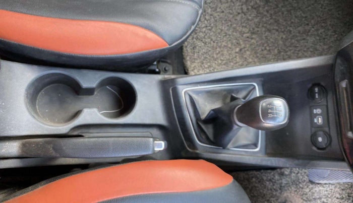 2020 Hyundai Elite i20 SPORTZ PLUS 1.2, Petrol, Manual, 52,534 km, Gear Lever