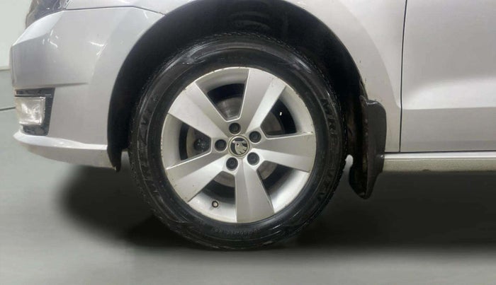2017 Skoda Rapid AMBITION 1.5 TDI AT, Diesel, Automatic, 72,026 km, Left Front Wheel
