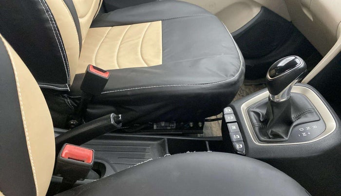 2020 Hyundai NEW SANTRO SPORTZ AMT, Petrol, Automatic, 23,903 km, Gear Lever