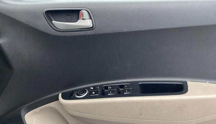 2015 Hyundai Grand i10 SPORTZ 1.2 KAPPA VTVT, Petrol, Manual, 74,792 km, Driver Side Door Panels Control