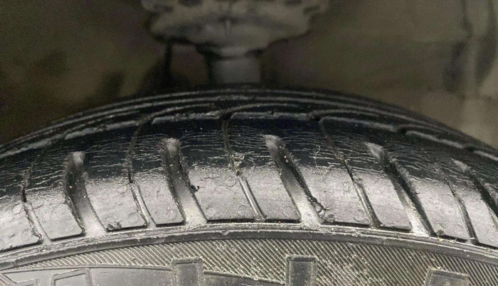 2015 Hyundai Grand i10 SPORTZ 1.2 KAPPA VTVT, Petrol, Manual, 74,792 km, Right Front Tyre Tread