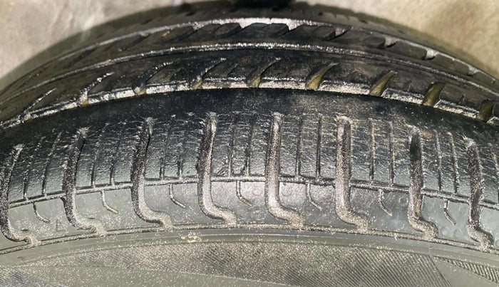 2015 Maruti Alto K10 VXI, Petrol, Manual, 54,773 km, Right Front Tyre Tread