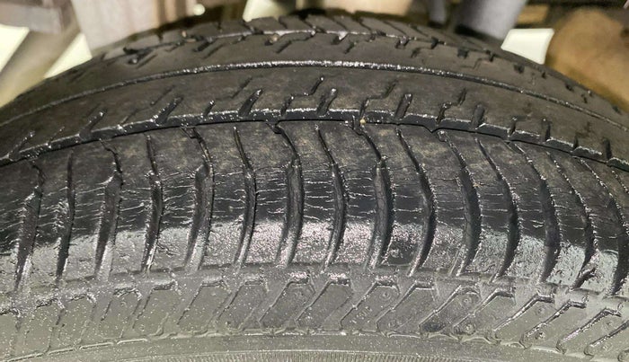 2015 Maruti Alto K10 VXI, Petrol, Manual, 54,773 km, Right Rear Tyre Tread