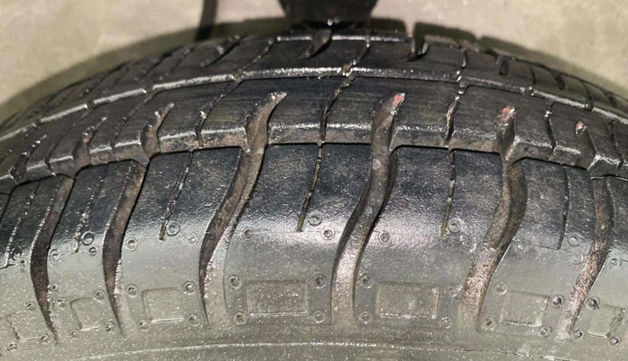 2016 Maruti Alto 800 VXI, Petrol, Manual, 17,923 km, Right Front Tyre Tread