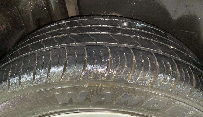 2021 Maruti Vitara Brezza VXI AT SHVS, Petrol, Automatic, 15,957 km, Right Rear Tyre Tread