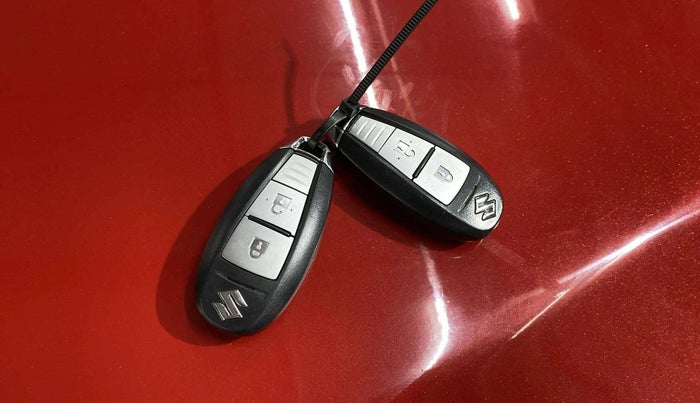 2021 Maruti Vitara Brezza VXI AT SHVS, Petrol, Automatic, 15,957 km, Key Close Up