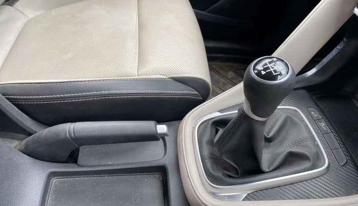 2022 MG ASTOR SMART 1.5 MT, Petrol, Manual, 28,861 km, Gear Lever