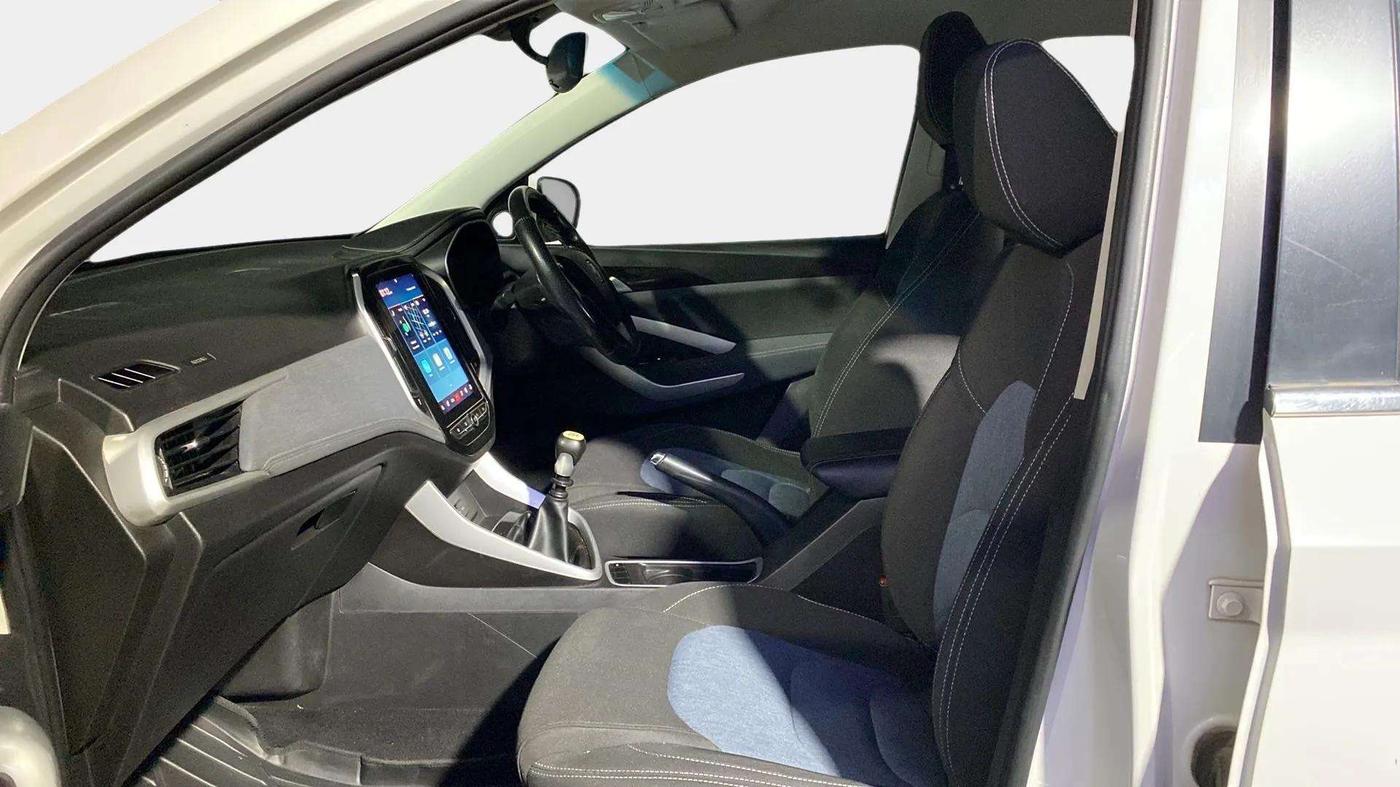 2020 MG HECTOR SUPER 2.0 DIESEL, Diesel, Manual, 80,827 km, Right Side Front Door Cabin