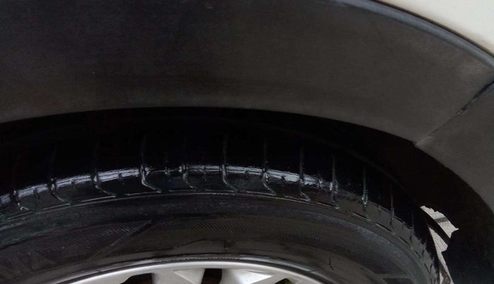 2015 Hyundai Creta SX 1.6 DIESEL, Diesel, Manual, 1,10,767 km, Right Front Tyre Tread