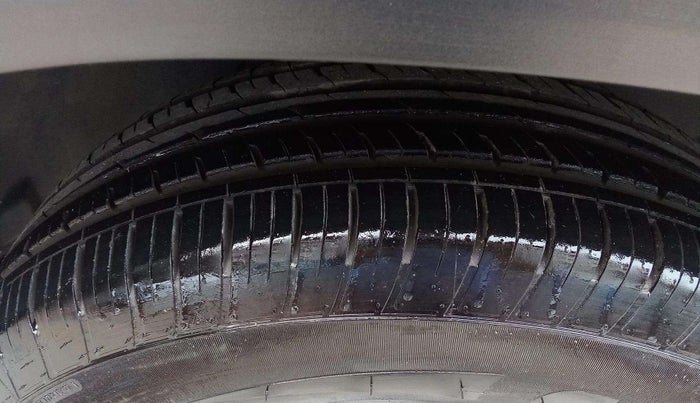 2021 Tata Harrier XM 2.0L KRYOTEC, Diesel, Manual, 77,727 km, Right Front Tyre Tread