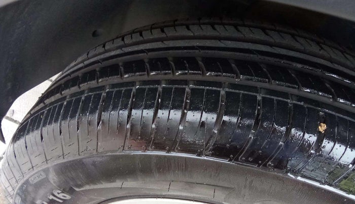 2021 Tata Harrier XM 2.0L KRYOTEC, Diesel, Manual, 77,727 km, Left Front Tyre Tread