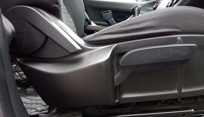 2021 Tata Harrier XM 2.0L KRYOTEC, Diesel, Manual, 77,727 km, Driver Side Adjustment Panel
