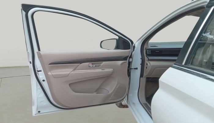 2023 Maruti Ertiga ZXI  CNG, CNG, Manual, 43,239 km, LHS Front Door