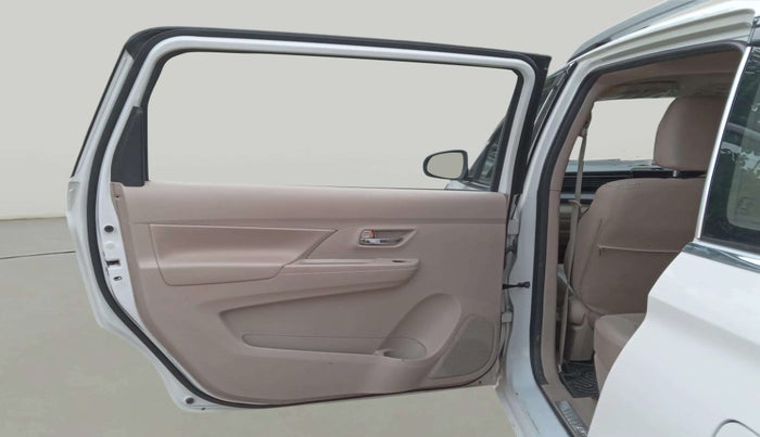 2023 Maruti Ertiga ZXI  CNG, CNG, Manual, 43,239 km, LHS Rear Door