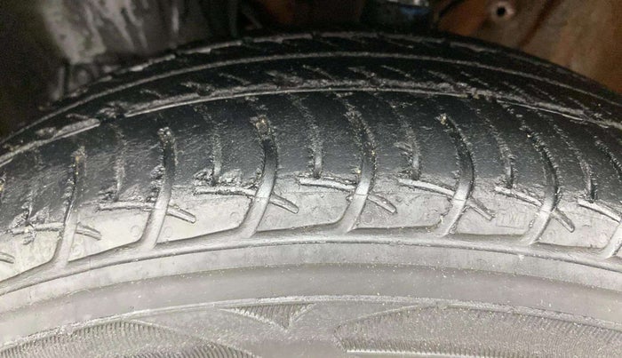 2019 Maruti New Wagon-R VXI 1.0, Petrol, Manual, 55,197 km, Left Front Tyre Tread