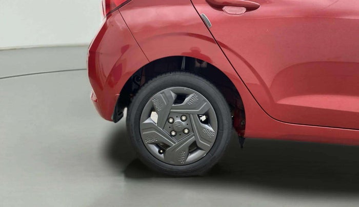 2020 Hyundai GRAND I10 NIOS MAGNA CORPORATE EDITION AMT 1.2 KAPPA VTVT, Petrol, Automatic, 82,965 km, Right Rear Wheel
