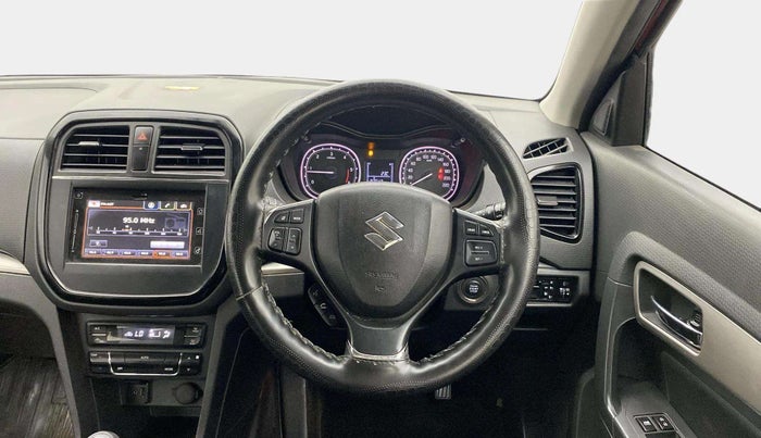 2017 Maruti Vitara Brezza ZDI PLUS DUAL TONE, Diesel, Manual, 40,765 km, Steering Wheel Close Up
