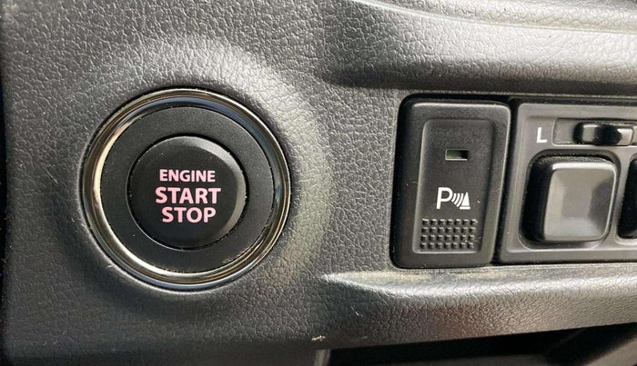 2017 Maruti Vitara Brezza ZDI PLUS DUAL TONE, Diesel, Manual, 40,765 km, Keyless Start/ Stop Button