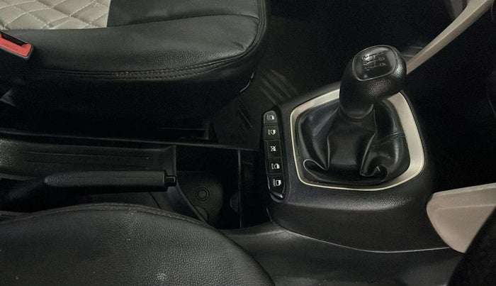 2019 Hyundai NEW SANTRO SPORTZ MT, Petrol, Manual, 23,997 km, Gear Lever