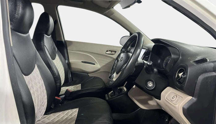 2019 Hyundai NEW SANTRO SPORTZ MT, Petrol, Manual, 23,997 km, Right Side Front Door Cabin