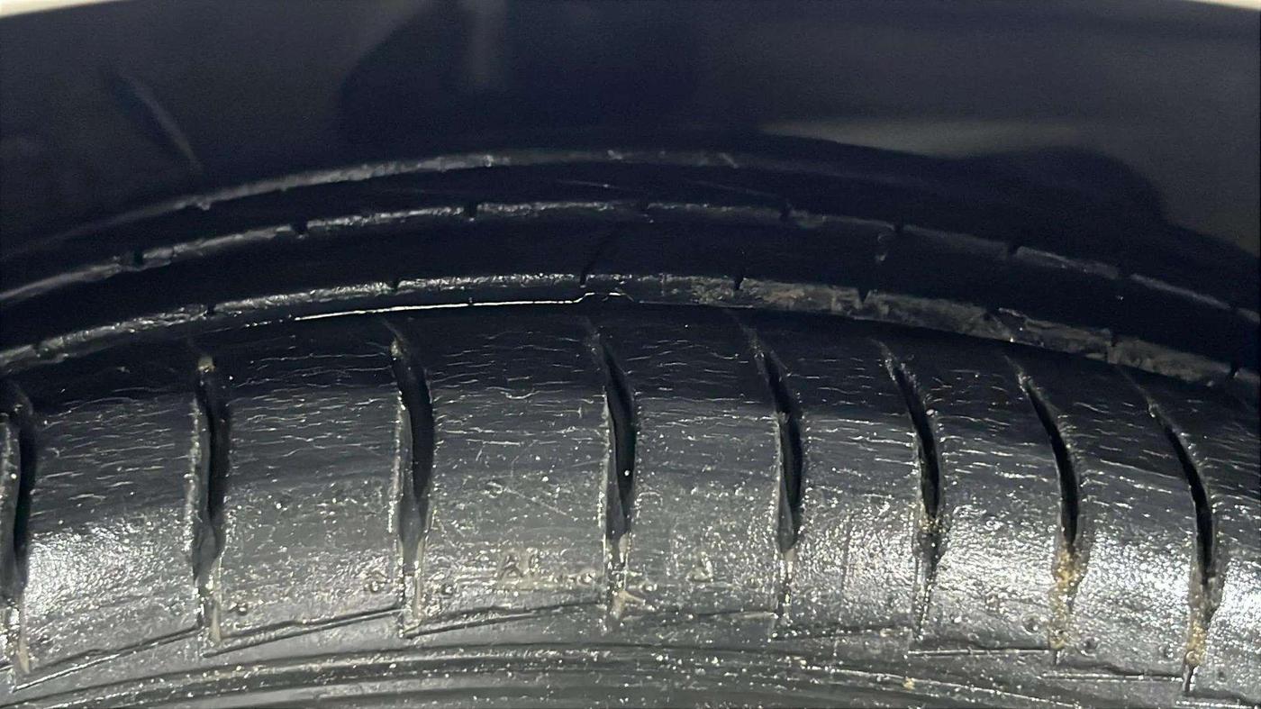 2019 Hyundai NEW SANTRO SPORTZ MT, Petrol, Manual, 23,997 km, Right Front Tyre Tread