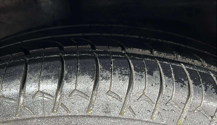 2017 Maruti Celerio VXI, Petrol, Manual, 85,782 km, Right Rear Tyre Tread