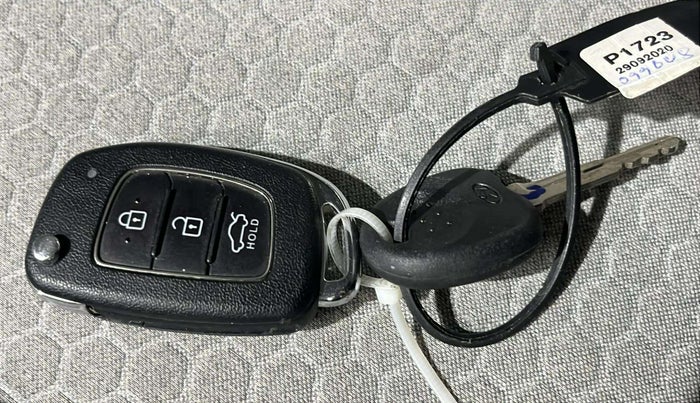 2020 Hyundai GRAND I10 NIOS MAGNA 1.2 KAPPA VTVT, Petrol, Manual, 39,381 km, Key Close Up