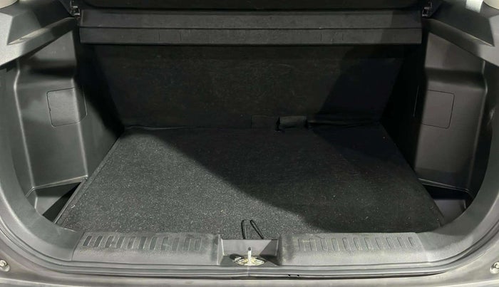 2023 Maruti BREZZA LXI SMART HYBRID, Petrol, Manual, 19,507 km, Boot Inside