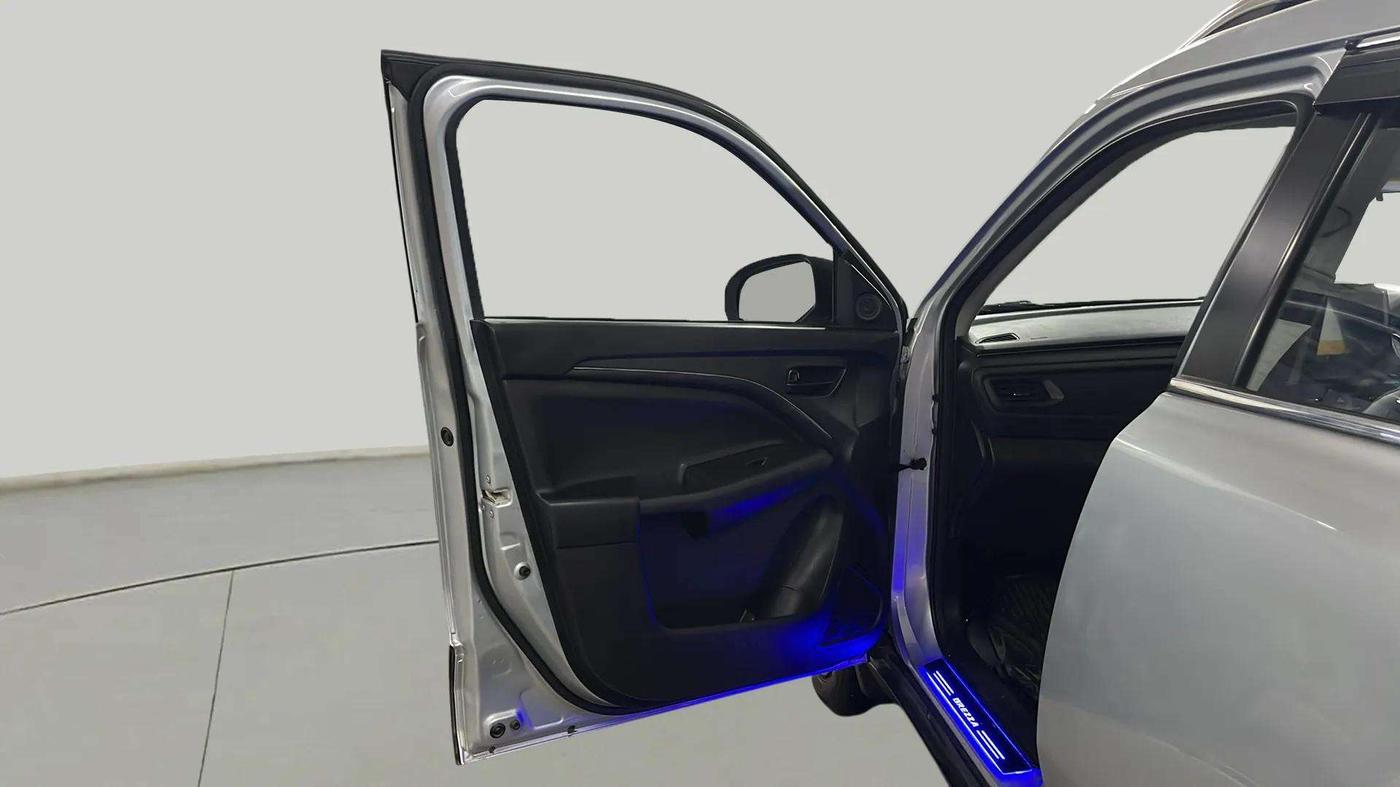2023 Maruti BREZZA LXI SMART HYBRID, Petrol, Manual, 19,507 km, LHS Front Door