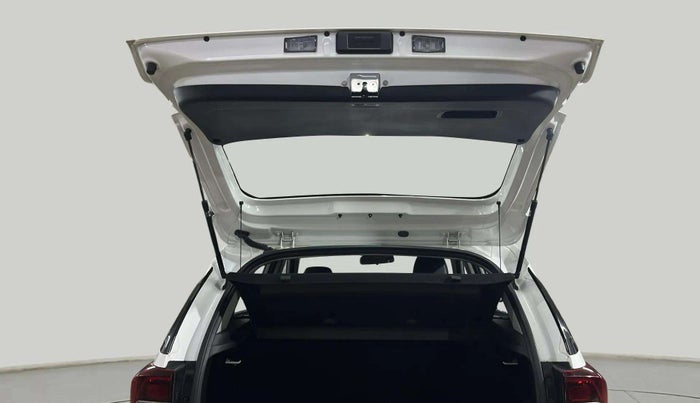 2023 KIA SONET HTX PLUS 1.5 DIESEL IMT, Diesel, Manual, 15,627 km, Boot Door Open