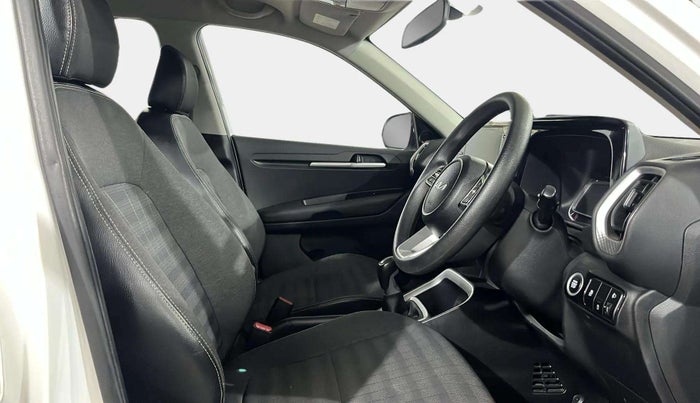 2023 KIA SONET HTX PLUS 1.5 DIESEL IMT, Diesel, Manual, 15,627 km, Right Side Front Door Cabin