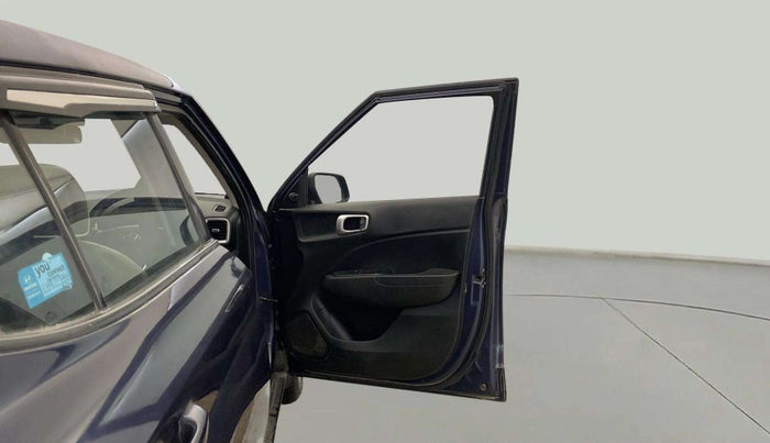 2019 Hyundai VENUE E 1.2, Petrol, Manual, 32,663 km, RHS Front Door
