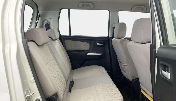 2014 Maruti Wagon R 1.0 VXI, Petrol, Manual, 17,345 km, Right Side Rear Door Cabin