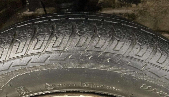 2014 Maruti Wagon R 1.0 VXI, Petrol, Manual, 17,345 km, Right Front Tyre Tread
