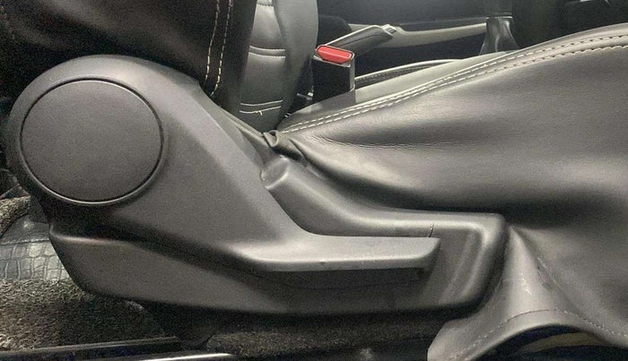 2017 Maruti Baleno DELTA PETROL 1.2, Petrol, Manual, 76,899 km, Driver Side Adjustment Panel