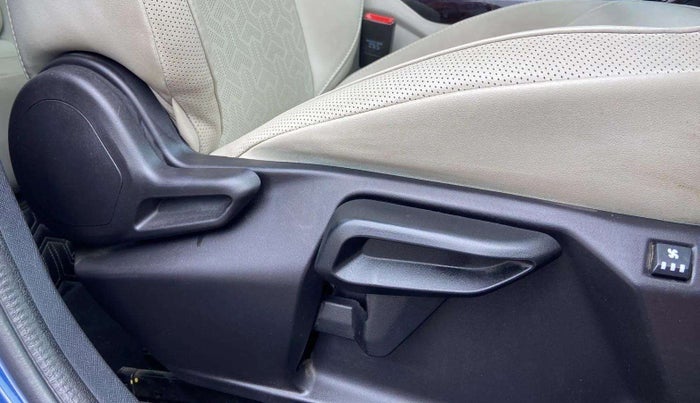 2022 Tata NEXON XZA PLUS (PREMIUM) PETROL, Petrol, Automatic, 18,099 km, Driver Side Adjustment Panel