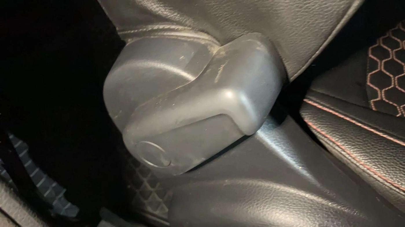 2021 Volkswagen Vento COMFORTLINE 1.0L TSI, Petrol, Manual, 57,478 km, Driver Side Adjustment Panel