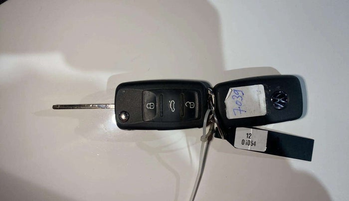 2021 Volkswagen Vento COMFORTLINE 1.0L TSI, Petrol, Manual, 57,456 km, Key Close Up