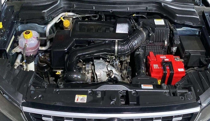 2022 Mahindra XUV300 W6 1.5 Sunroof Diesel, Diesel, Manual, 6,216 km, Open Bonet