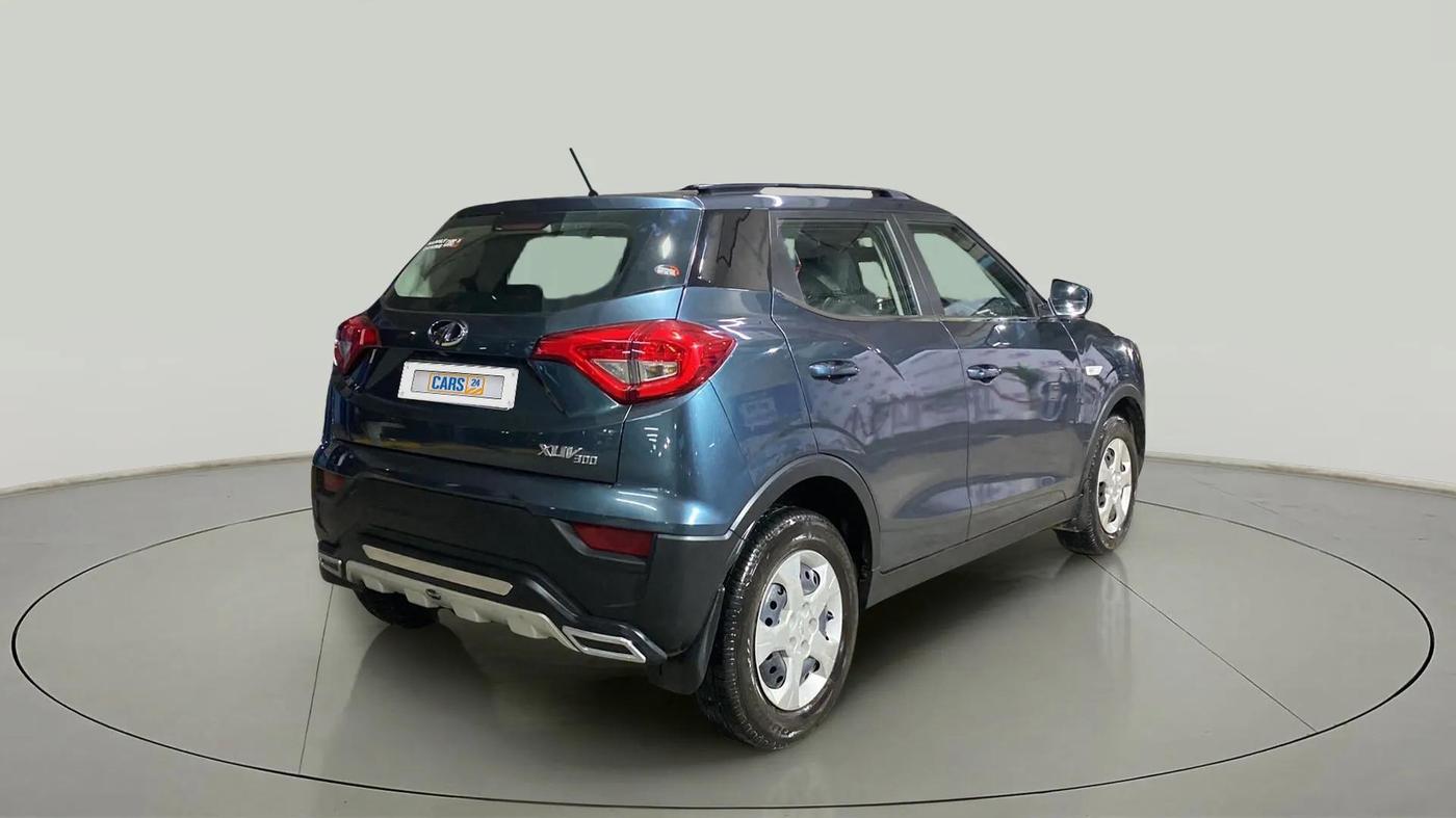 2022 Mahindra XUV300 W6 1.5 Sunroof Diesel, Diesel, Manual, 6,283 km, Right Back Diagonal