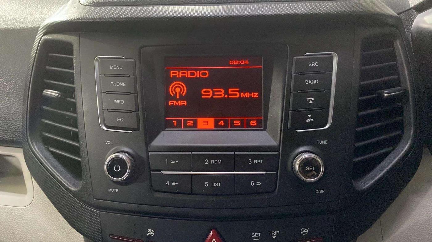 2022 Mahindra XUV300 W6 1.5 Sunroof Diesel, Diesel, Manual, 6,283 km, Air Conditioner