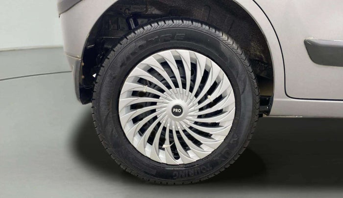 2015 Maruti Wagon R 1.0 VXI, Petrol, Manual, 37,251 km, Right Rear Wheel