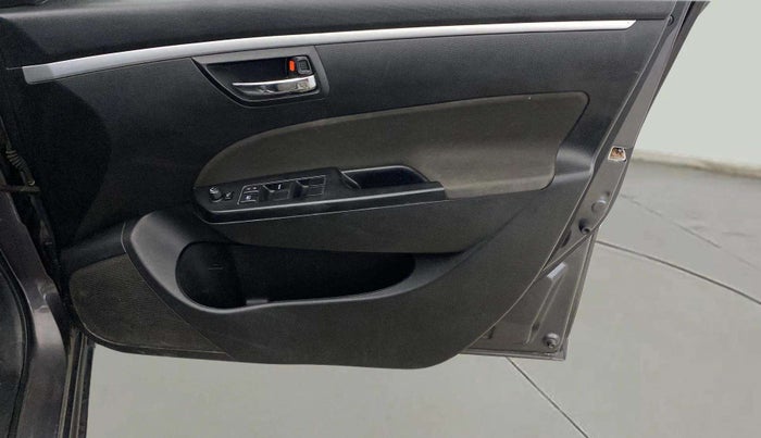 2015 Maruti Swift VXI, Petrol, Manual, 45,110 km, Driver Side Door Panels Control