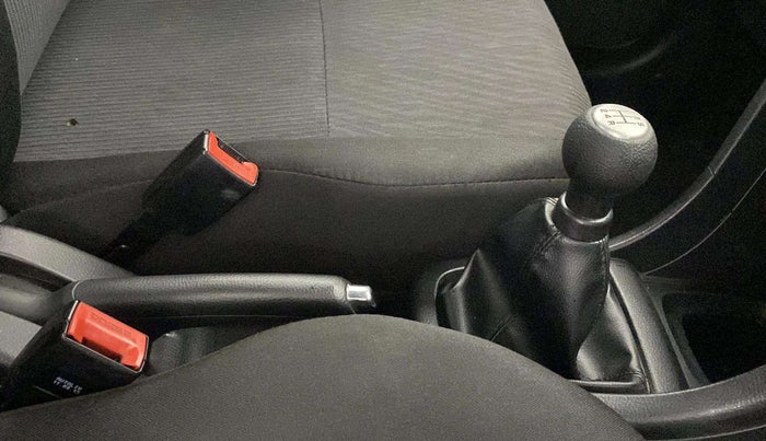 2015 Maruti Swift VXI, Petrol, Manual, 45,110 km, Gear Lever
