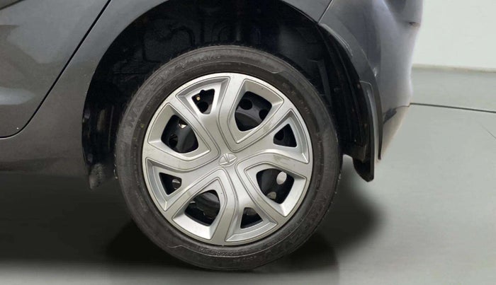 2021 Tata ALTROZ XM PLUS PETROL, Petrol, Manual, 62,194 km, Left Rear Wheel