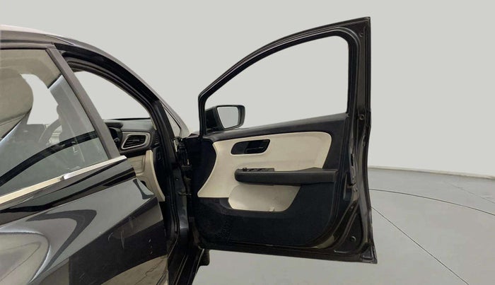2021 Tata ALTROZ XM PLUS PETROL, Petrol, Manual, 62,194 km, RHS Front Door