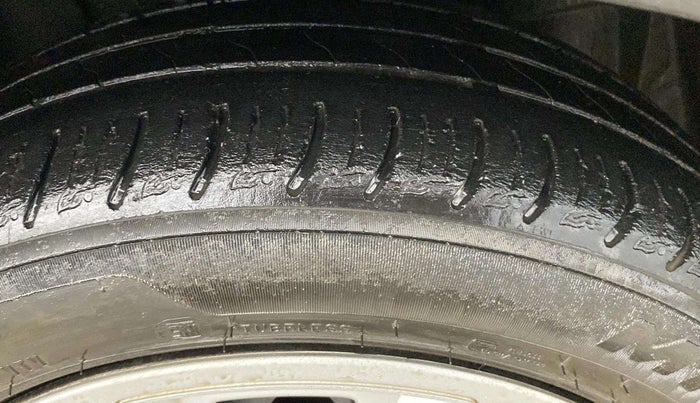 2021 Tata ALTROZ XM PLUS PETROL, Petrol, Manual, 62,194 km, Right Front Tyre Tread