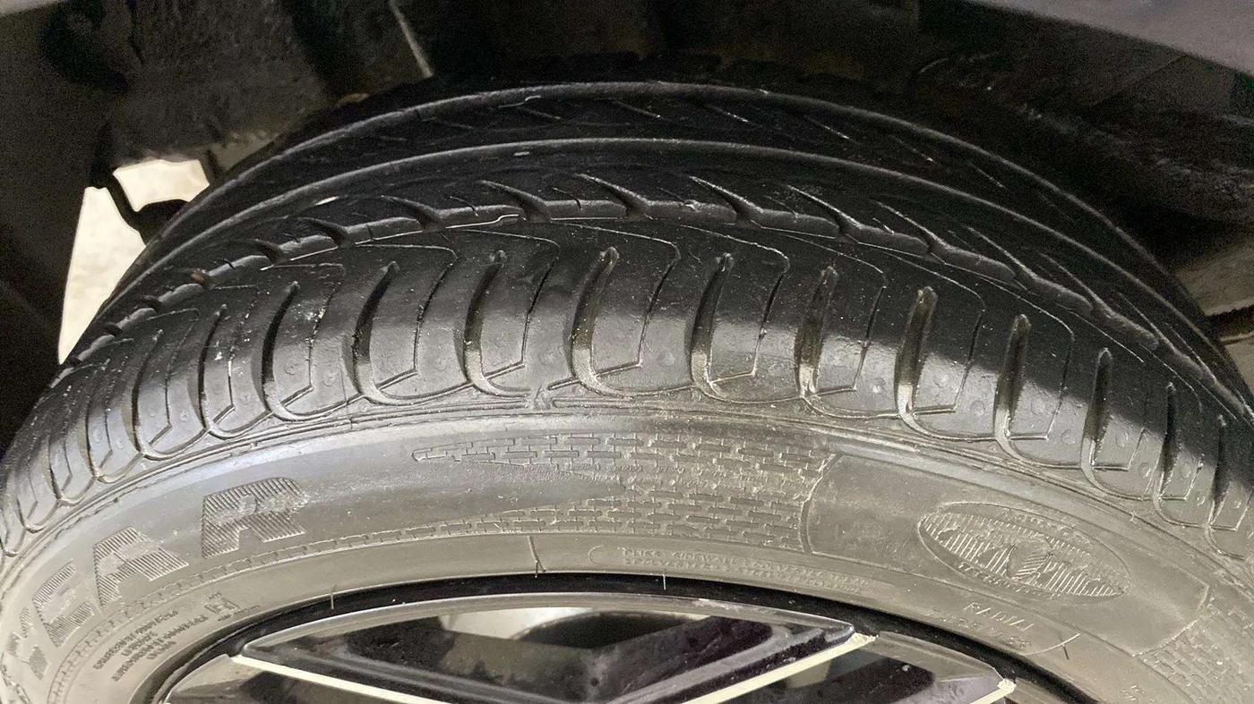 2019 Tata TIGOR XZ PLUS PETROL, Petrol, Manual, 19,317 km, Left Front Tyre Tread