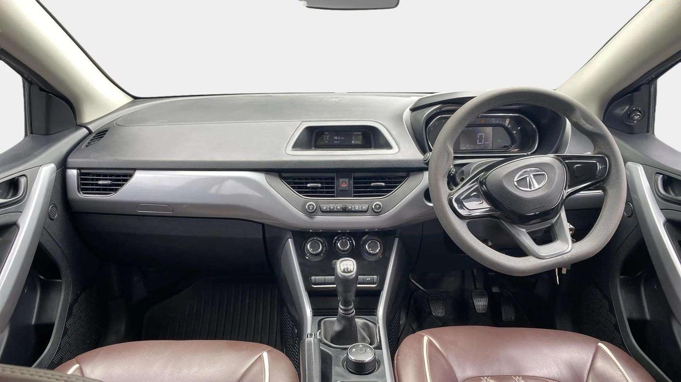 2022 Tata NEXON XM PETROL, Petrol, Manual, 38,755 km, Dashboard