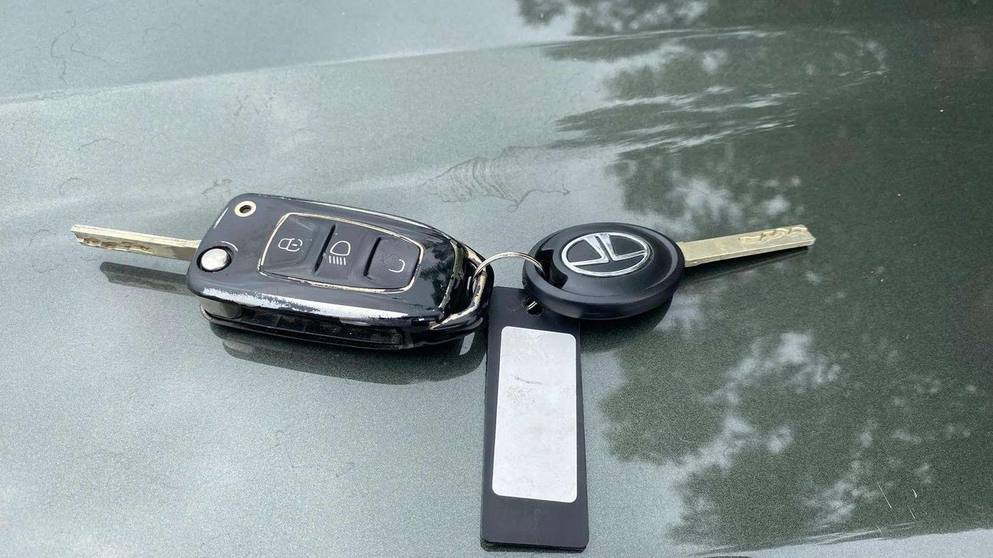 2022 Tata NEXON XM PETROL, Petrol, Manual, 38,755 km, Key Close Up